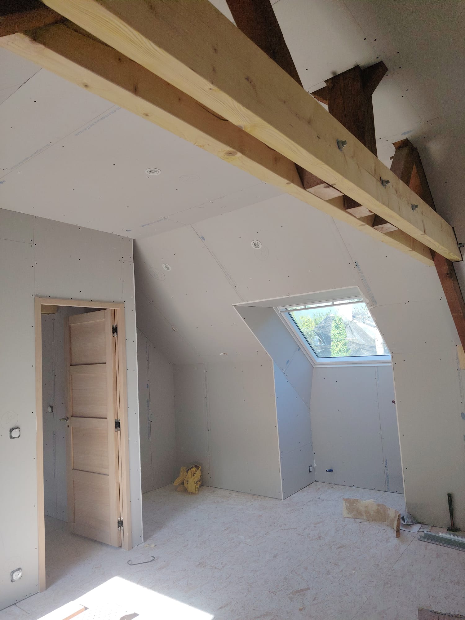 Aménagement combles Rennes - Isolation et placo